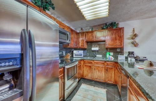 Historic District Condo | Ideally located condo with pool, hot tubs & sauna - walk to lifts & Main Street