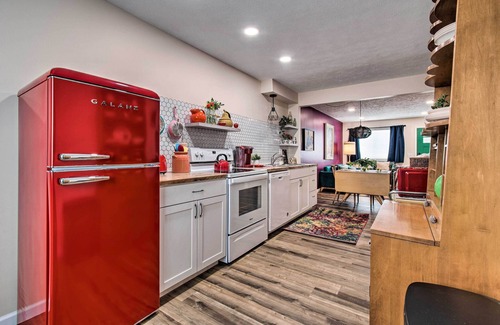 Normal House | Ideally Located House - 9 Mi From Route 66!