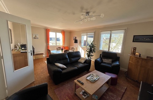 Crozon House | Ideally located in the heart of Crozon in a quiet area