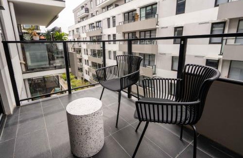 Brunswick East Apartment | Idyllic 1-Bed Near Popular Shopping Streets