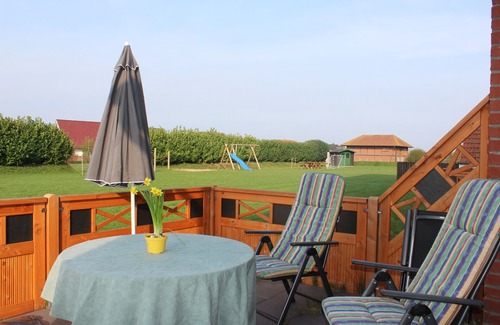 Dassow Apartment | Idyllic Baltic Sea between Priwall-Boltenhagen with swimming pool, sauna, WiFi and pure nature