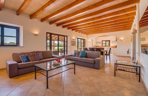 Santanyi House | Idyllic, coastal finca with infinity pool and beautiful landscape views
