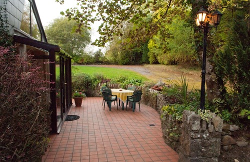 Jamestown House | Idyllic cottage with its own rowing boat directly at the Shannon