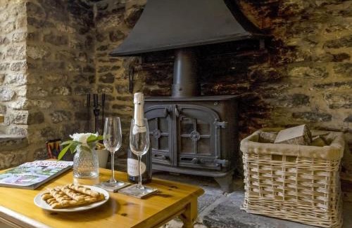 Zeals House | Idyllic Cottage in Dorset Garden & Parking