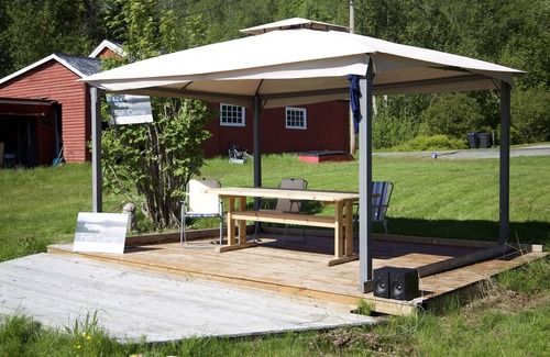 Knapplund RV Rental | Idyllic fishing location in Målselva for camping and parking