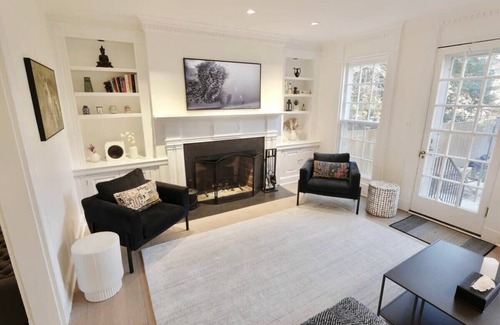 Georgetown House | Idyllic Georgetown Su