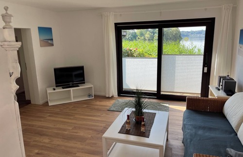 Timmdorf House | Idyllic holiday home in Timmdorf on a lake plot with its own lake access