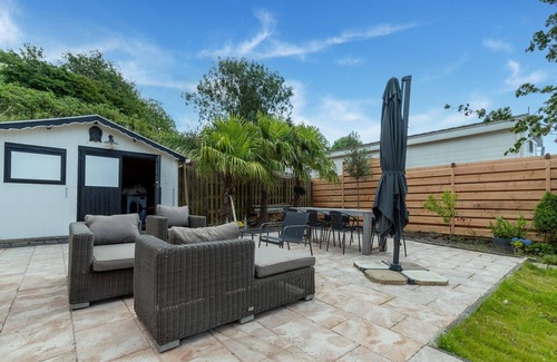 Ooltgensplaat House | Idyllic holiday home in Ooltgensplaat on the water
