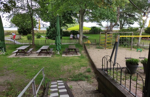 Municipality of Gooise Meren House | Idyllic location on the IJmeer near Amsterdam