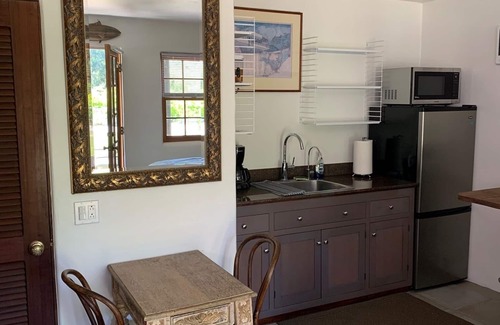 Carpinteria Apartment | Idyllic Retreat in the foothills close to hiking and the beach. Private quiet.
