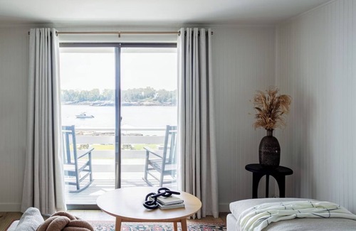 Ocean Point Hotel | Idyllic Room Perfect for Watching Sunsets and Exploring Maine’s Coastline