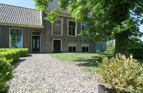 Easterlittens House | Idyllic Rural Home with Bikes