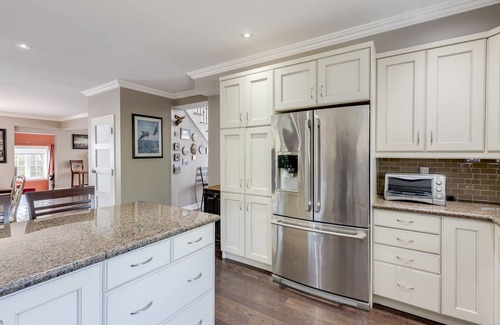 Scarborough House | Idyllic & Spacious 4BR Home with Private Backyard!