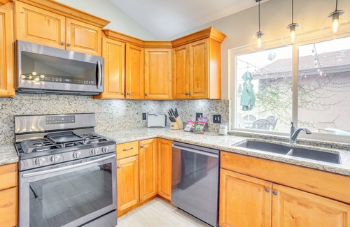 North Tustin House | Idyllic Tustin Home w/Private Patio & Grill