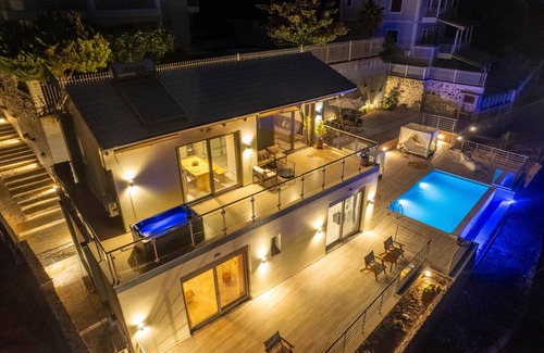 Sivota Villa | Idyllic Villa in Sivota With Stunning View & Private Swimming Pool and Jacuzzi