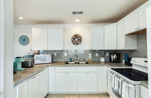 San Luis House | If It Is ALL About the View, This Home's For YOU!