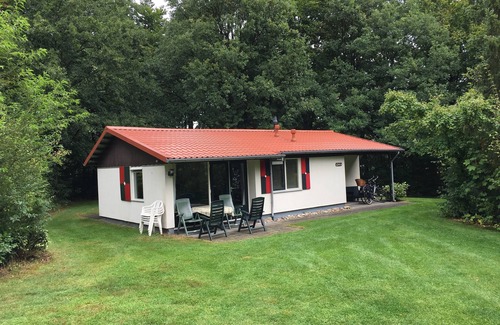 Exloo House | If YOU are looking for peace and quiet in a beautiful wooded area, book this bungalow!