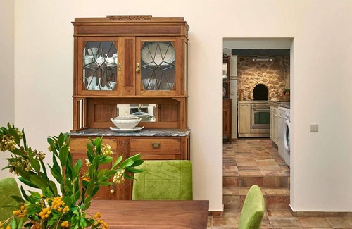 Moncarapacho e Fuseta House | If you are looking for rustic charm and authenticity, this beautiful villa will not disappoint.