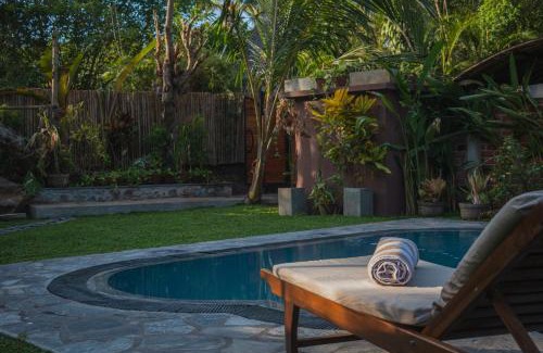 Rekawa Hotel | Igabara Hobbit House