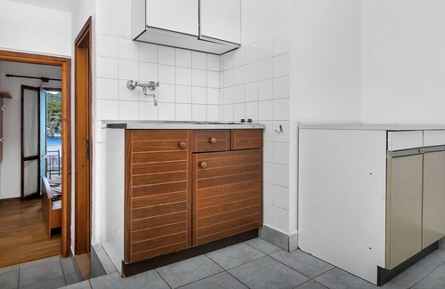 Pokrivenik Apartment | Igor - 5 m From Beach - B