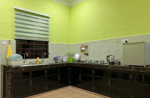 Kampung Gong Pipit House | IJW HOMESTAY