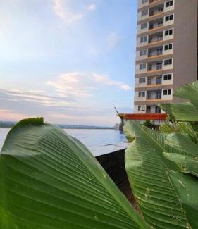 Kedungmanggu Apartment | Ikiru Sanctuary - 1 King Bed with Mountain View