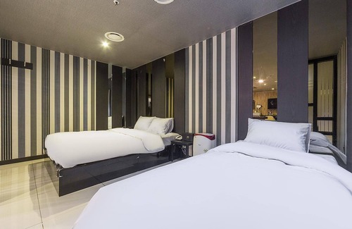 Songman Hotel | Iksan Choco