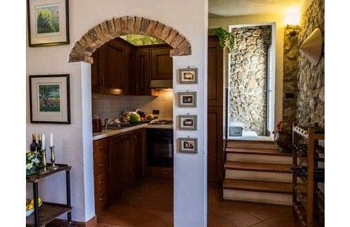 Simignano Villa | Il Boschetto wonderful villa for 5 people with splendid swimming pool