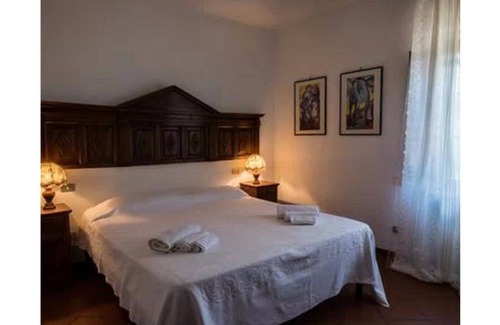 Simignano Villa | Il Boschetto wonderful villa for 5 people with splendid swimming pool