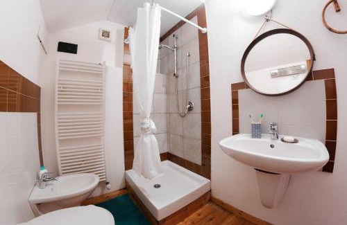 Mollia Apartment | il fiume di fianco. appartamento alta valsesia