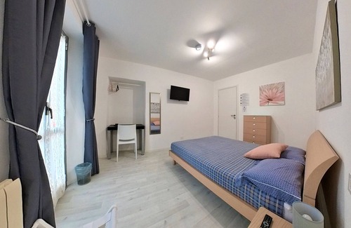 Lierna Bed & Breakfast | Il Gatto e La Volpe Foresteria