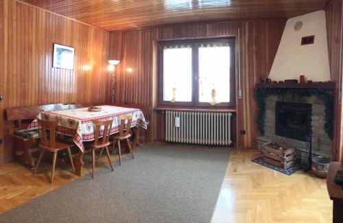 Antagnod Apartment | Il Pettirosso - Appartamento Panoramico con 3 Camere in Villetta