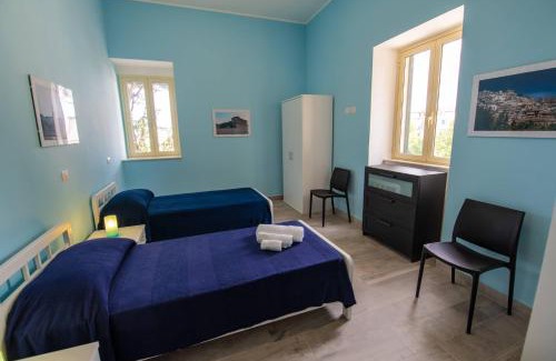 Patti Apartment | "Il Segreto" Vista Panoramica sulle Isole Eolie con Piscina, palestra e WiFi