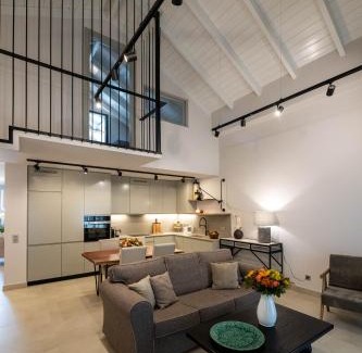 Messinia Apartment | Ilaeira Suite