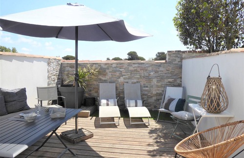La Couarde-sur-Mer Villa | Ile de Ré Bord Plage pretty 3* villa COSY heated swimming pool 200m from village center