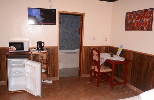 Kribi House | Ile de St Quay Single Room - Classic Double Room, 1 double bed, ground floor