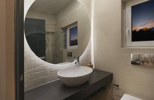 Pangrati Apartment | Iliodorou2-4- Acropolis terrace Athenian studio