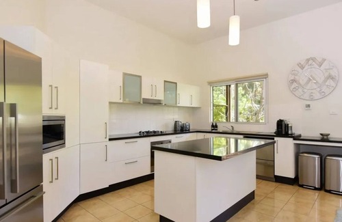 Vincentia House | Iluka by Experience Jervis Bay
