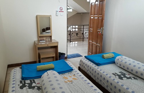 Semarang Hostel | Imam Bonjol Hostel