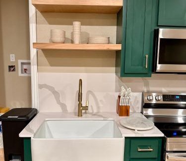 Red Oak Apartment | Imani’s Place