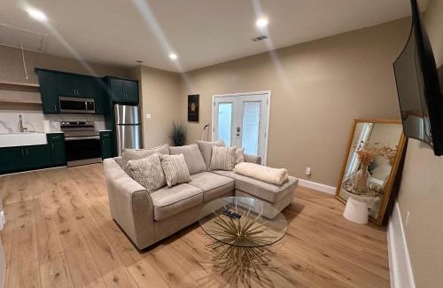 Red Oak Apartment | Imani’s Place