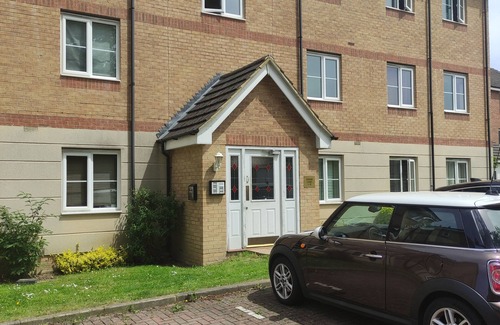 Borehamwood Apartment | Immaculate 1-Bed Apartment in Borehamwood