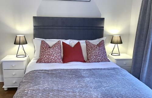 County Cavan Hotel | Immaculate 1-Bed Apartment in Cavan