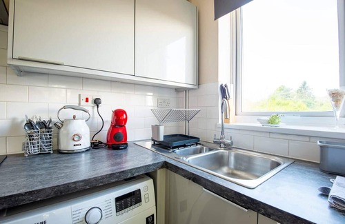 Bletchley House | Immaculate 2 - Bedroom House in Milton Keynes