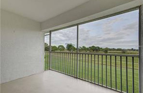 North Port Condo | Immaculate 2 Bedroom 2 Bath Condo in Gated Fun Filled Community