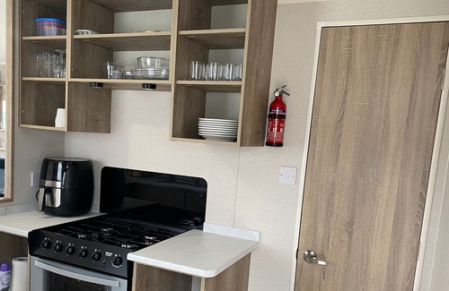 Llanasa Cabin | Immaculate 3 bedroom caravan in Presthaven