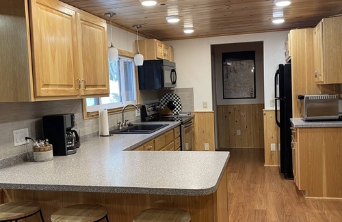 Redfield Cabin | Immaculate Cabin in the Heart of the Tug Hill Region