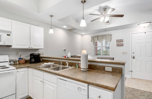 Bluff City Condo | Immaculate condo DIRECTLY across from Bristol Motor Speedway!