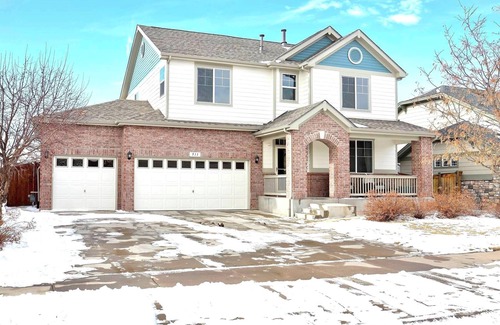 Aurora House | Immaculate Home in Aurora