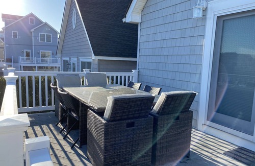Manasquan House | Immaculate House Steps from Manasquan Beach